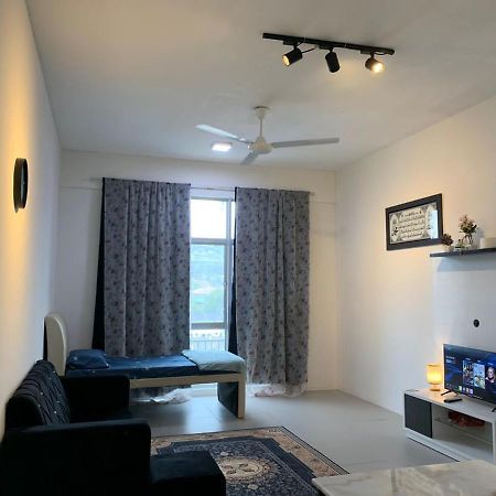 Alliv Nsf Studio & 1 Bedroom Apartment Stay ブリンチャン エクステリア 写真