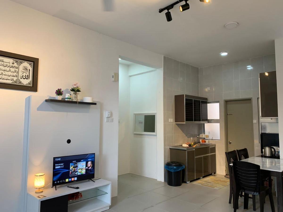 Alliv Nsf Studio & 1 Bedroom Apartment Stay ブリンチャン エクステリア 写真